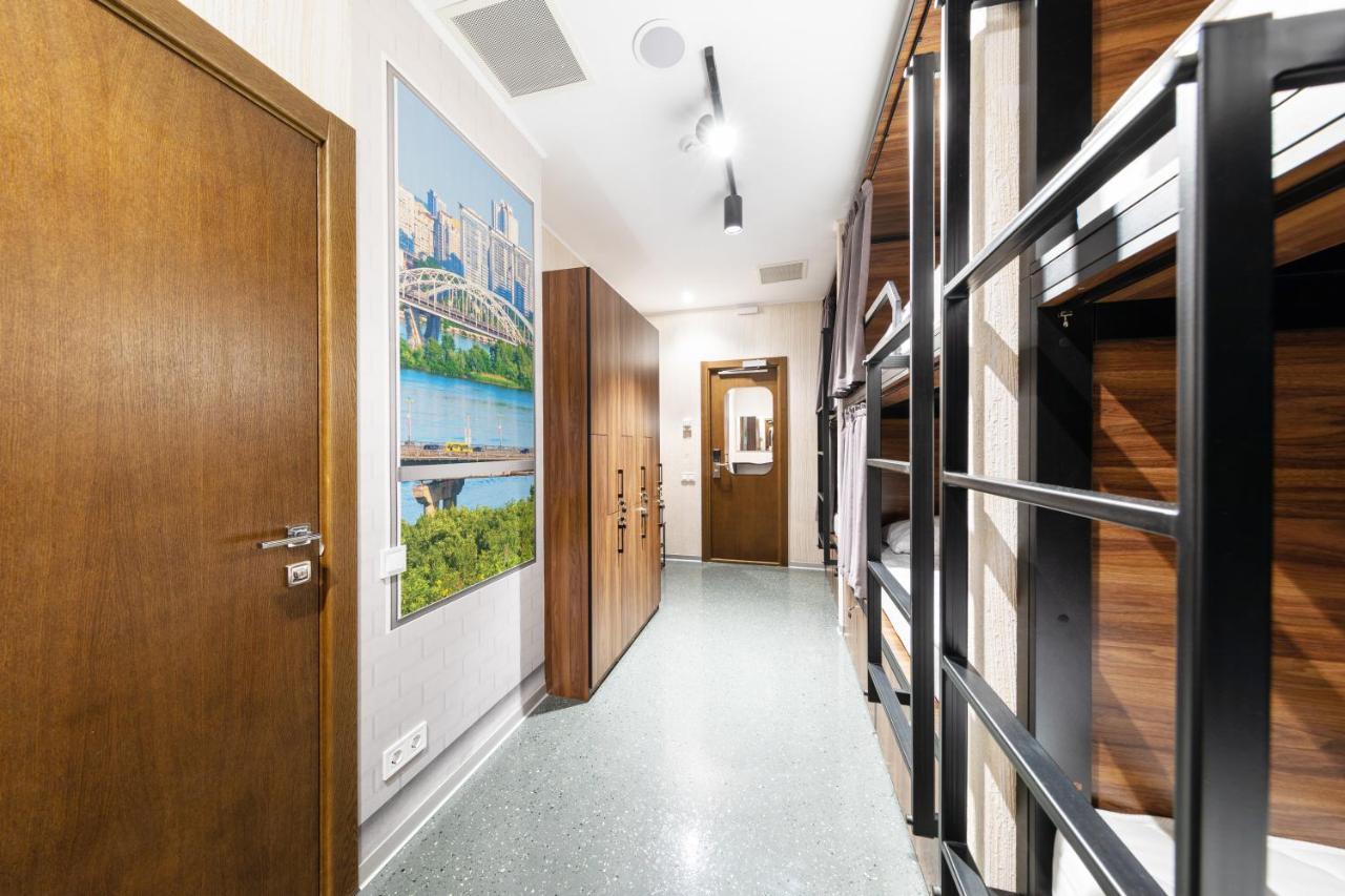 Misto Capsule Hotel เคียฟ ภายนอก รูปภาพ