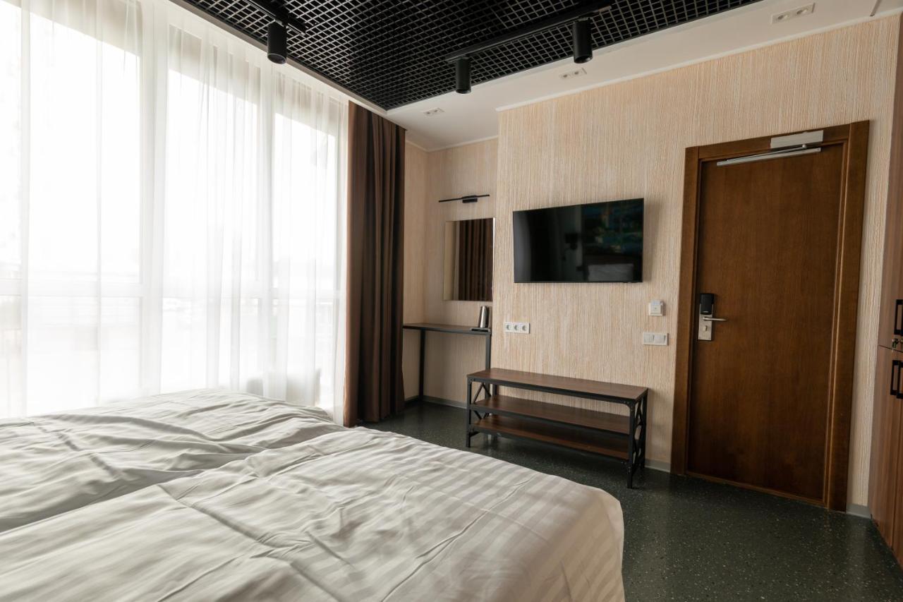 Misto Capsule Hotel เคียฟ ภายนอก รูปภาพ