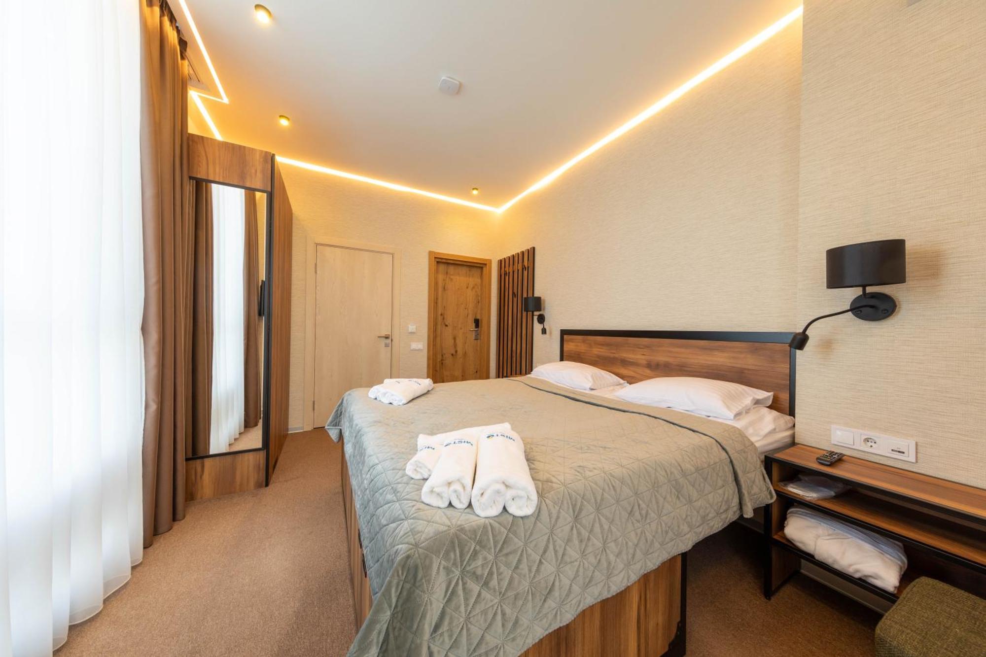 Misto Capsule Hotel เคียฟ ภายนอก รูปภาพ